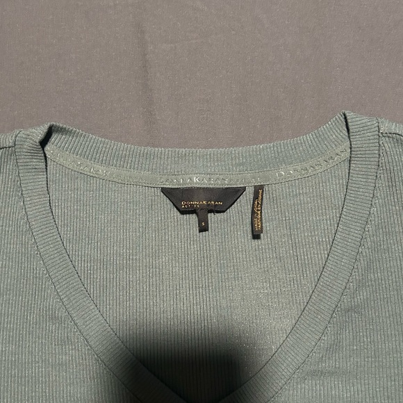 NWOT Donna Karan New York Ribbed Cold-Shoulder Mint- green Top - Size Small - Picture 4 of 7
